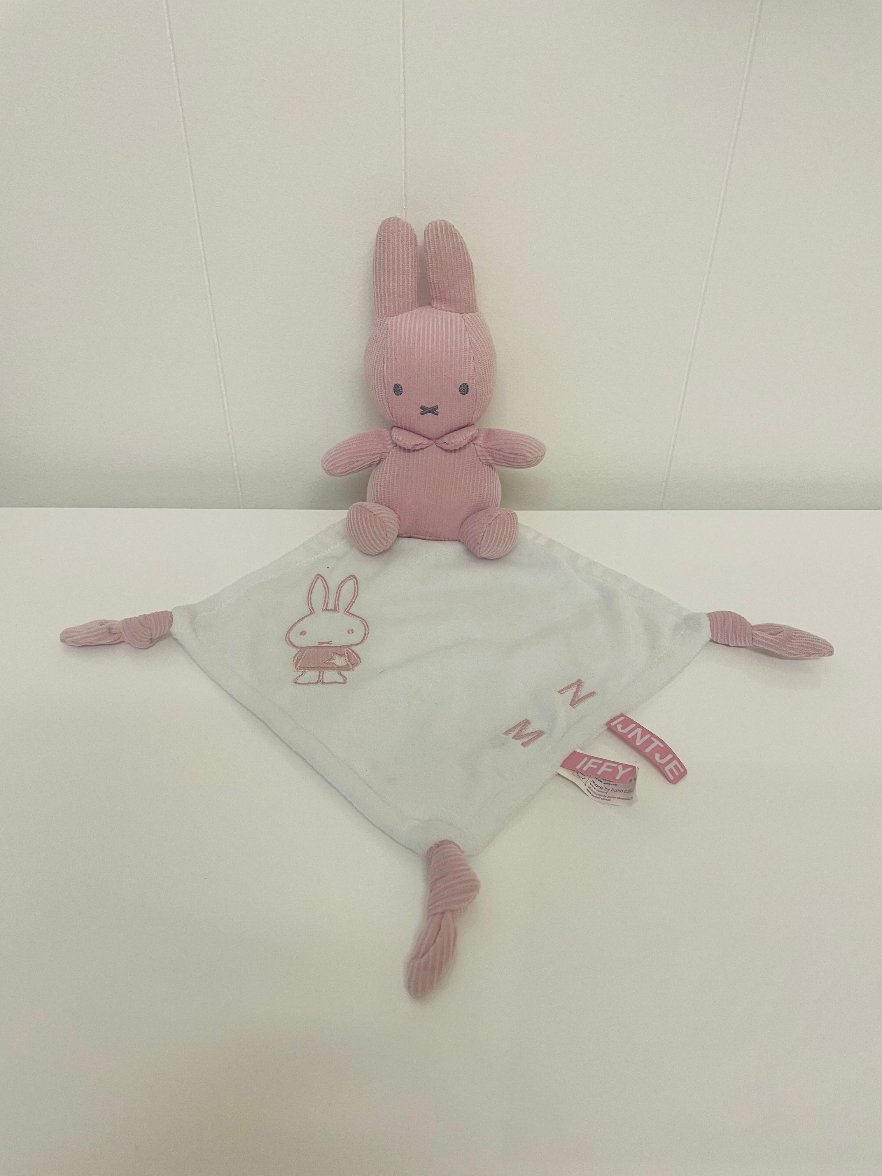 MIFFY PLUSH CUDDLE BLANKET