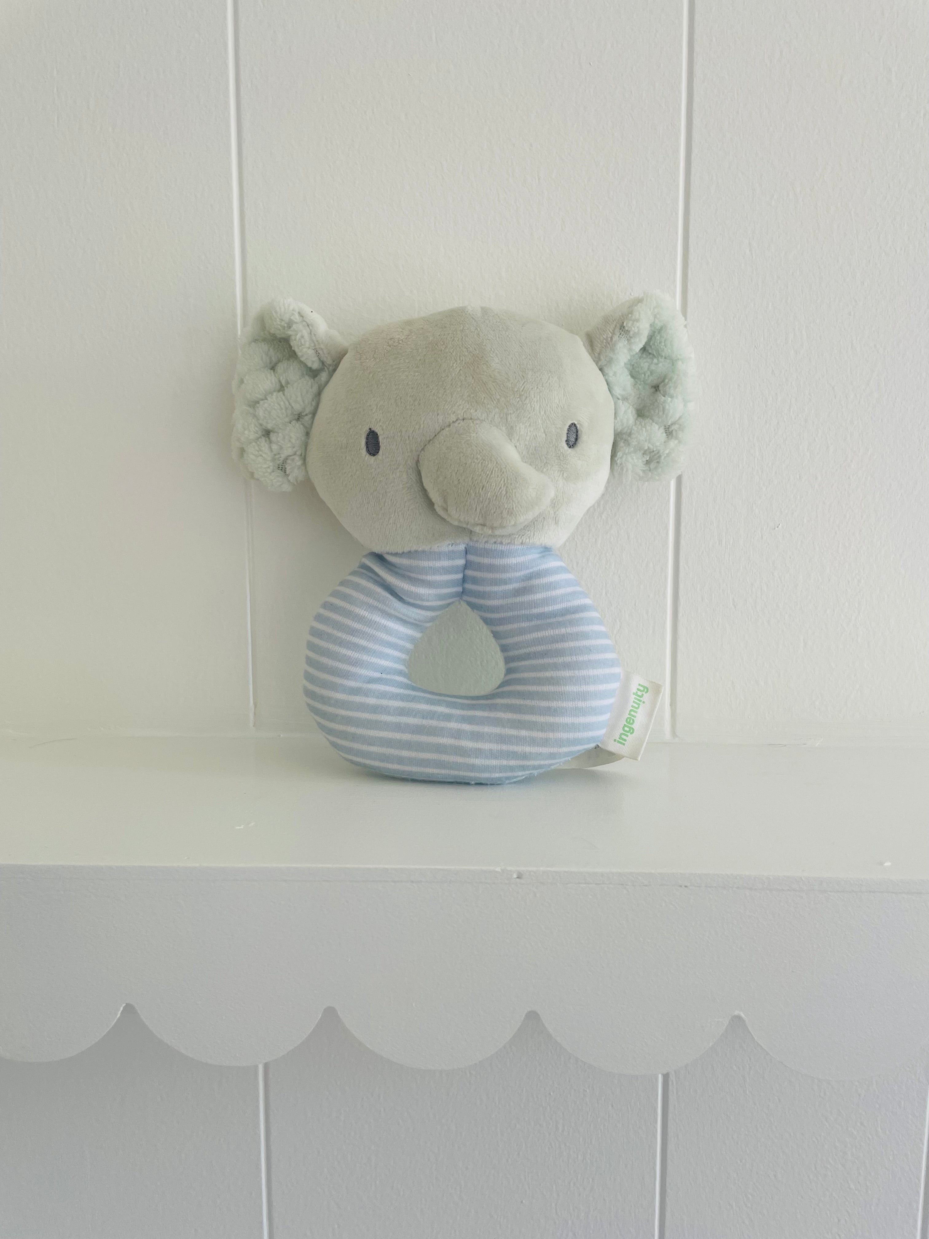 VAN THE ELEPHANT RATTLE