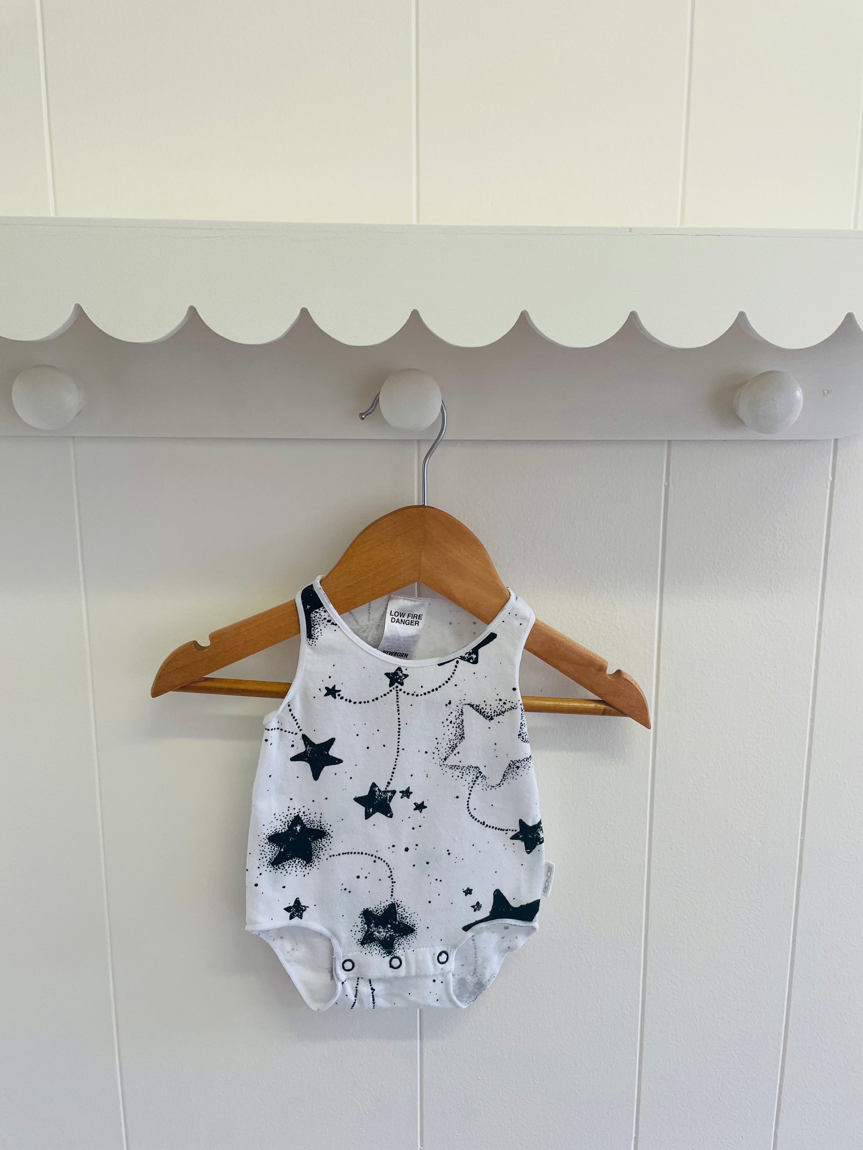 BONDS ONESIE